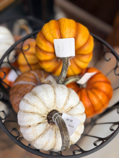 Fall Poly Pumpkin - 4 colors