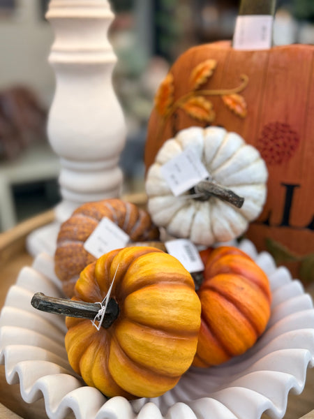 Fall Poly Pumpkin - 4 colors