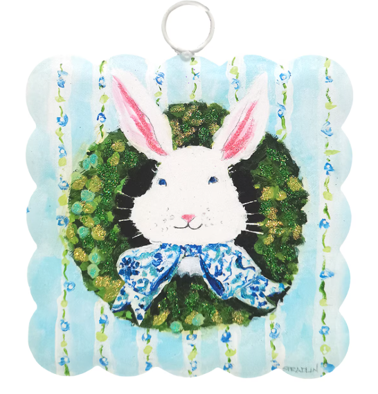 Scallop Bunny in Boxwood Wreath Gallery