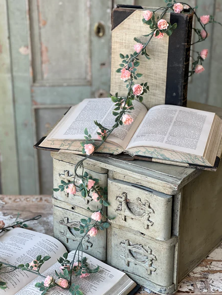 Calloway Rose Collection