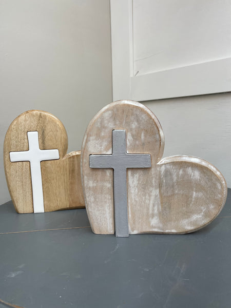 MANGO WOOD LYING HEART W/CROSS
