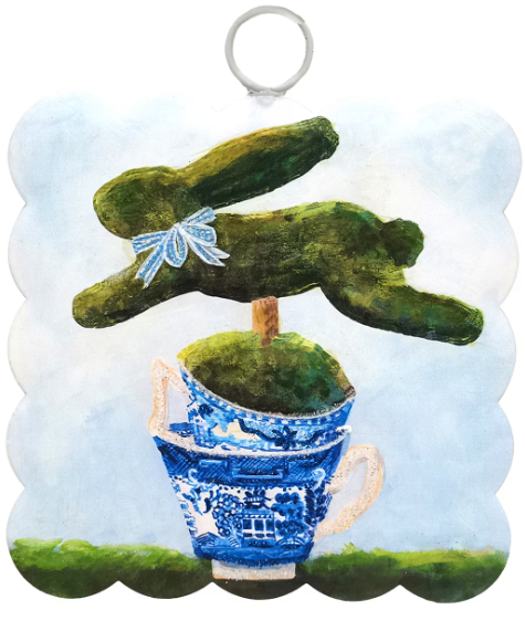 Scallop Bunn in Teacup Gallery