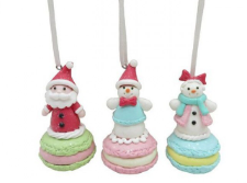 MACAROON W/FRIENDS ORNAMENT