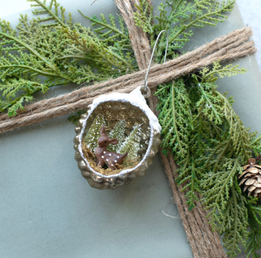 PINE CONE SCENE ORNAMENT W/ DEER