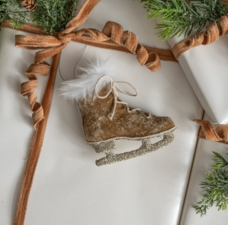 FAWN VELVET ICE SKATE ORNAMENT
