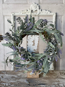 Lifting Lilac Wreath