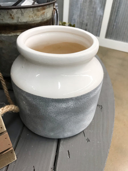 Grey & White Pot